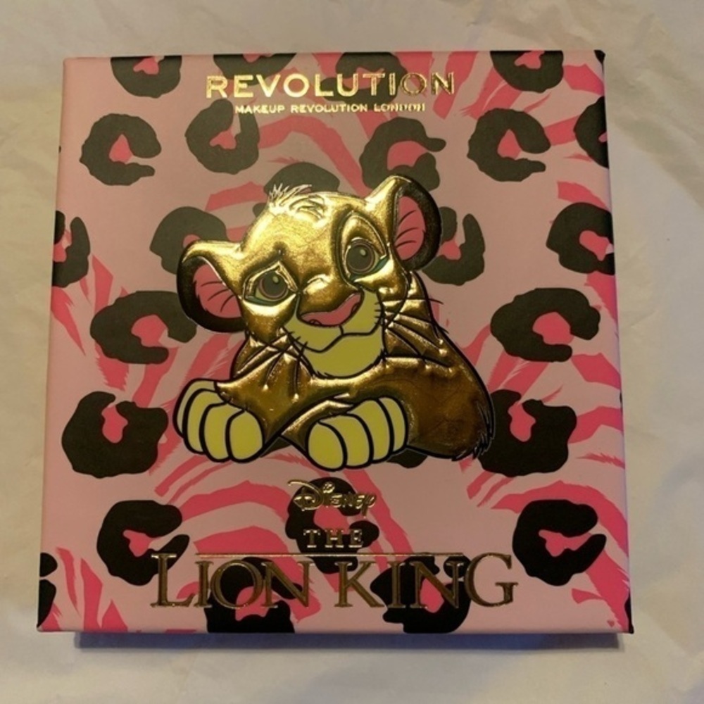 Disney’s The Lion King X Revolution Eyeshadow Makeup Pallette NEW Bright Colors